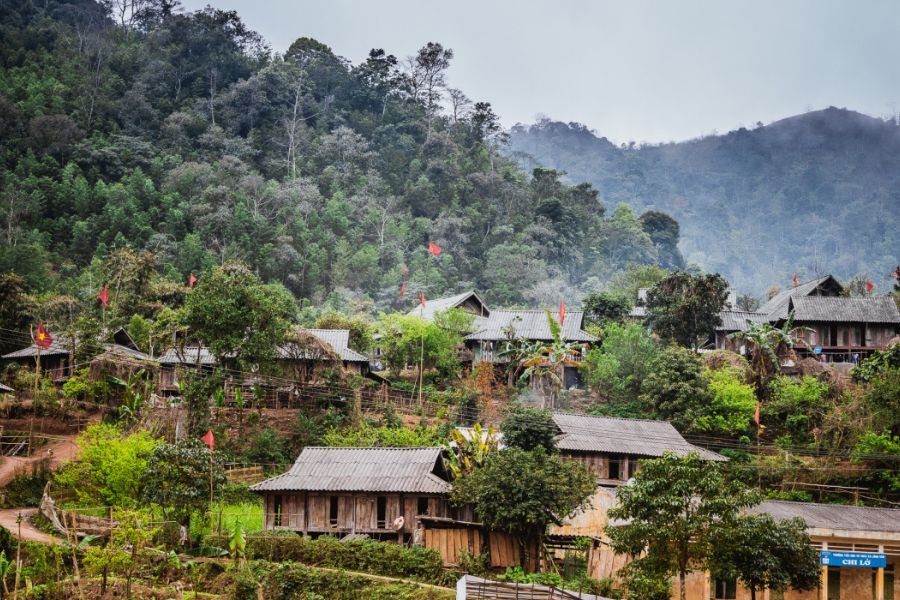 Hanoi to Van Son Cycling Tour 3 Days: Explore the Roof of Muong Bi